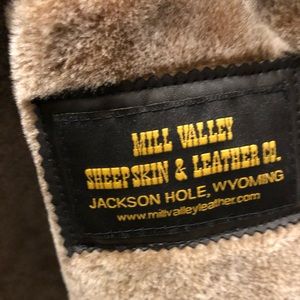 Men’s leather shearling jacket size XL